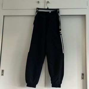 Adidas Originals track pants/joggers - slightly insulated